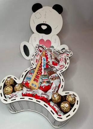 Солодкий подарунковий бокс із цукерками кіндер сюрприз у формі ведмедика2 фото