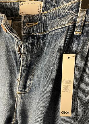 Стильные светлые джинсы от asos, сзади интересные карманы