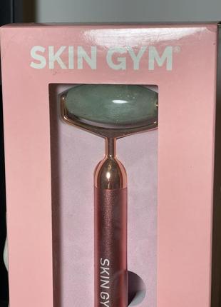 Вибрирующий роллер для лица skin gym jade vibrating lift &amp; contour beauty roller2 фото