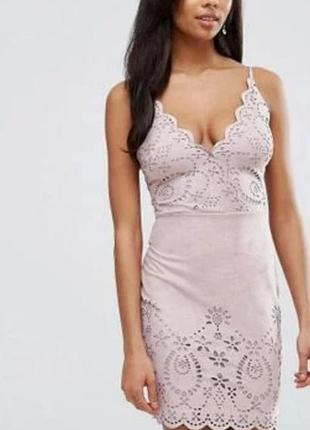 Платье кружевом lipsy