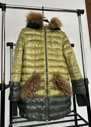 Пуховик жіночий