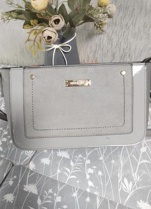 Новая сумка серого цвета из сафьяновой экокожи с замшевыми и лакированными элементами5 фото