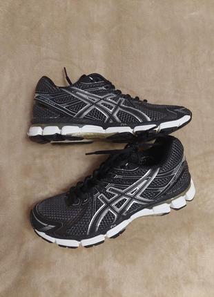 Спортивні кросівки asics1 фото