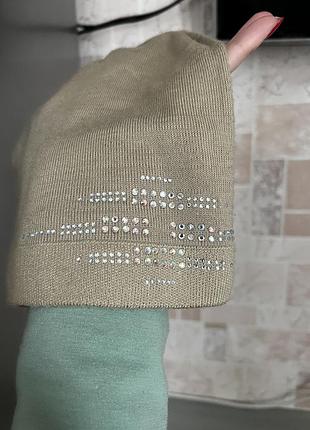 Шапка зі стразами