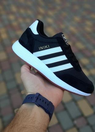 Теплі зимові замшеві кросівки на флісі adidas iniki чорні з білим жіночі кросівки адідас інікі