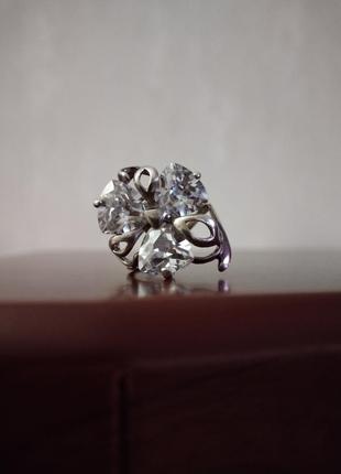 Кольца серебряная 925° цветок