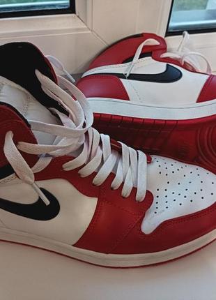 Nike air jordan 1 retro red/ white