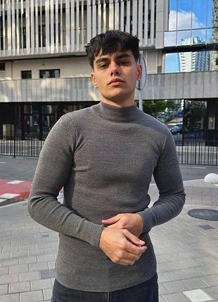 Чоловічий гольф