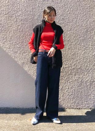 Стильный теплый жилет uniqlo из искусственного меха9 фото