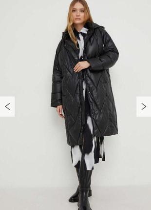 Жіноча куртка сезон осінь/зима