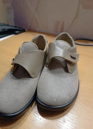 Ортопедическая обувь ( varomed) нижняя 40р. состояние нового!!!