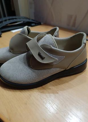 Ортопедическая обувь ( varomed) нижняя 40р. состояние нового!!!