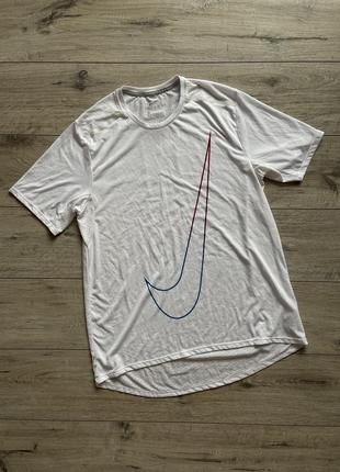 Футболка men's nike breathe city t-shirt, оригінал найк1 фото