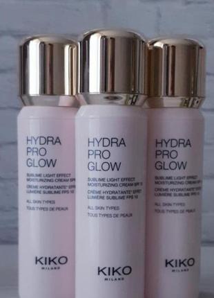 Kiko milano hydra pro glow -&nbsp;увлажняющий флюид, придающий коже сияние, с гиалуроновой кислотой.