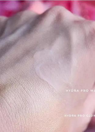 Kiko milano hydra pro glow -&nbsp;увлажняющий флюид, придающий коже сияние, с гиалуроновой кислотой.4 фото