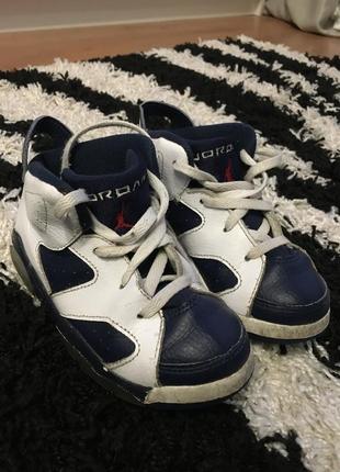 Кроссовки jordan