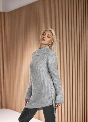 Теплий асиметричний светр-туніка з горлом з вовною та мохером4 фото