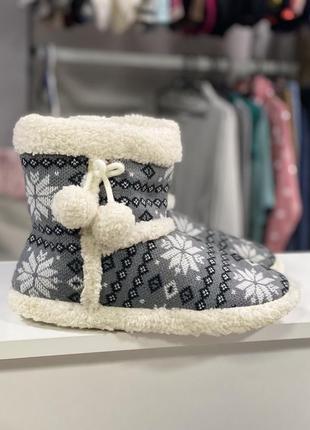 Обувь разная