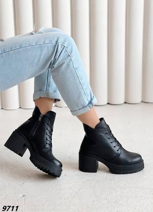 Натуральные кожаные зимние черные ботильоны - ботинки на невысоких каблуках