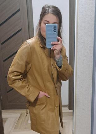 Стильная кожаный удлиненный пиджак-жакет8 фото