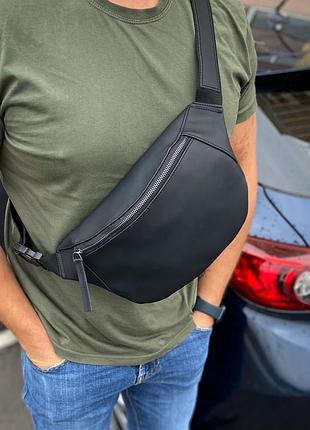 Чоловіча матова нагрудна сумка бананка слінг на 5 відділень