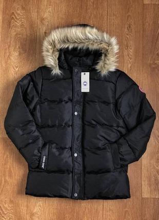 Куртка canada goose чоного кольору з хутром