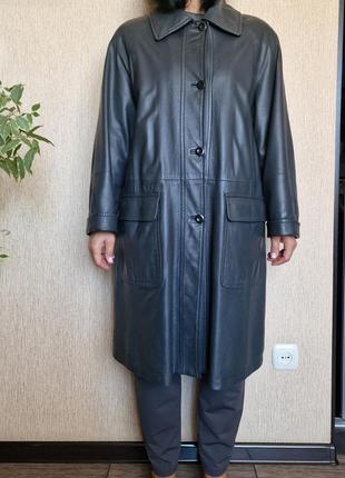 Стильное кожаное пальто, удлиненная куртка итальянского бренда umberto oliveri, оригинал1 фото