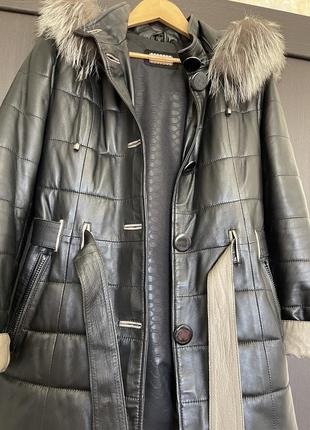 Кожаная женская зимняя куртка (новая)1 фото