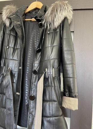 Шкіряна жіноча зимова куртка (нова)2 фото