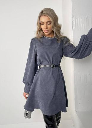 Платье с ремешком