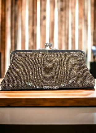 Вечерний клатч из золотистого бисера