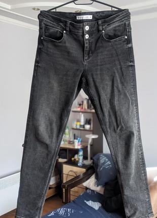 Джинсы черные zara