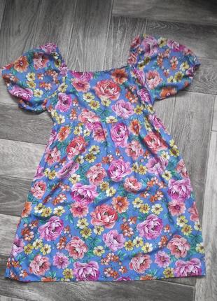 Яркое платье в цветочный принт 🌹🌹🌹