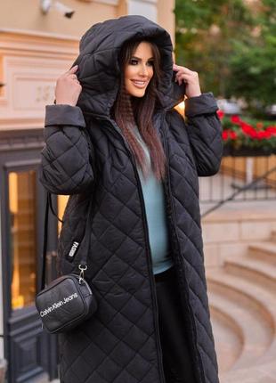 Жіноча тепла куртка з капюшоном колір чорний р.48/50 445859