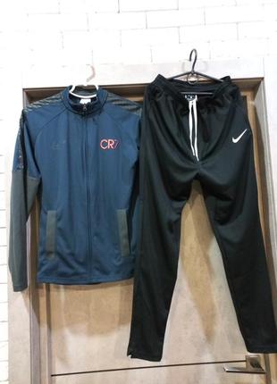 Підлітковий,фірменний костюм ,штани і кофта