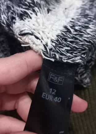 Теплый актуальный свитер в полоску ff5 фото