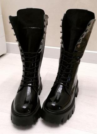 Зимние ботинки женские лаковые на массивной платформе черные m-247 фото