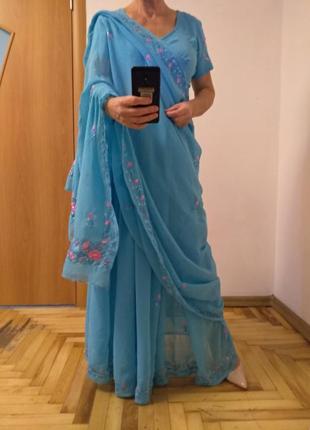 Нежная очень красивая сари с вышивкою, комплект, индийский наряд3 фото