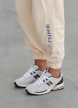 Жіночі кросівки new balance 1906d