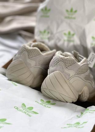 Зимние женские кроссовки adidas yeezy 500 winter beige fur бежевого цвета с мехом3 фото