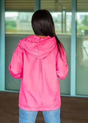 Женская куртка из плащевой ткани малинового цвета р.50/54 3742873 фото