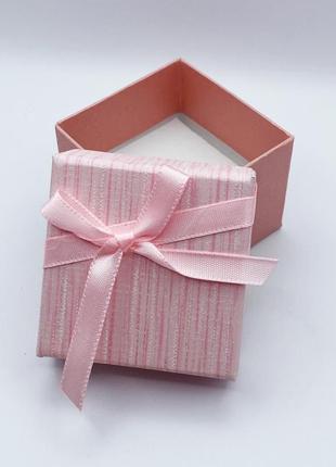 Коробочка для прикрас під каблучку,кулон або сережки квадратна рожева