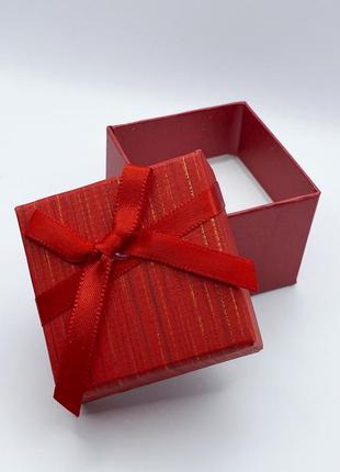 Коробочка для украшений под кольцо,кулон или серьги квадратная красная1 фото