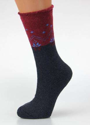 Шкарпетки жіночі махрові високі 23-25 розмір (36-40 взуття) орнамент зимові бордовий/темно-сірий3 фото