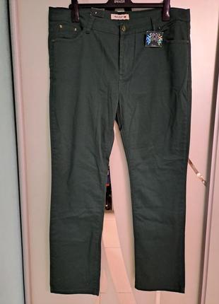 Гарні тонкі зелені джинси 18-20 розміру2 фото