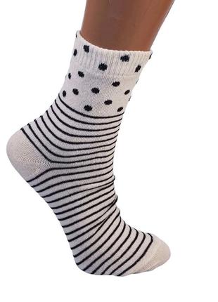 Шкарпетки жіночі середні демісезонні в розмірі 23-25 (36-40 взуття), стрейчеві, з бежевим малюнком6 фото