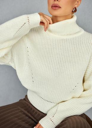 Пушистый молочный вязаный свитер укороченного стиля под шею 42-46, 48-524 фото