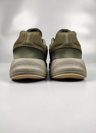 Мужские кроссовки adidas ozelia khaki7 фото