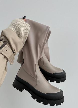 Високі ботфорти беж