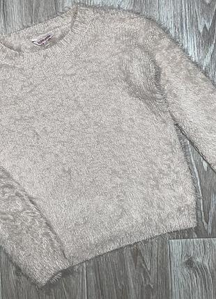 Свитер